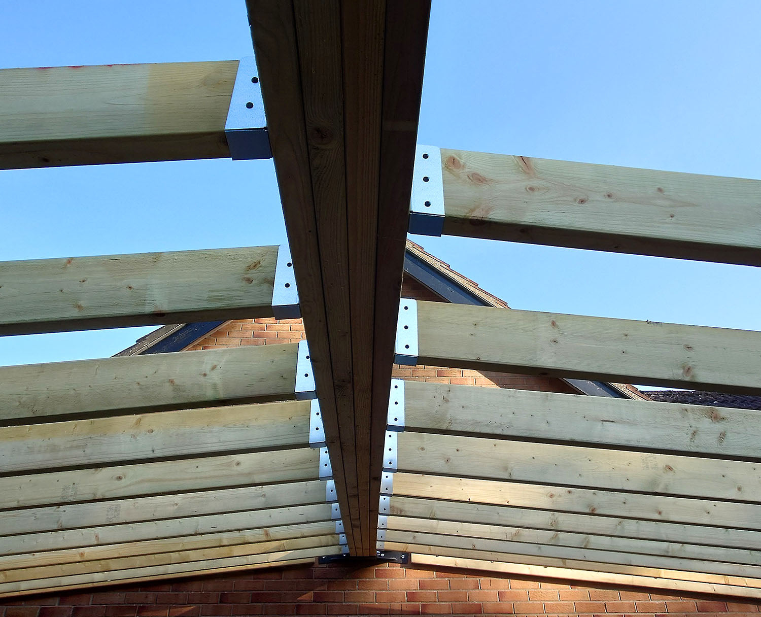 Framola™ Extra Strong Timber Rafter Bracket - Suitable for 6" x 2" Timber - Indoor Outdoors