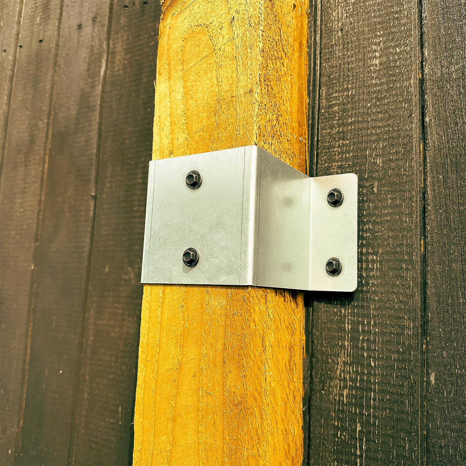Fence Post to Wall Fixing Bracket for 5" / 125mm Wood