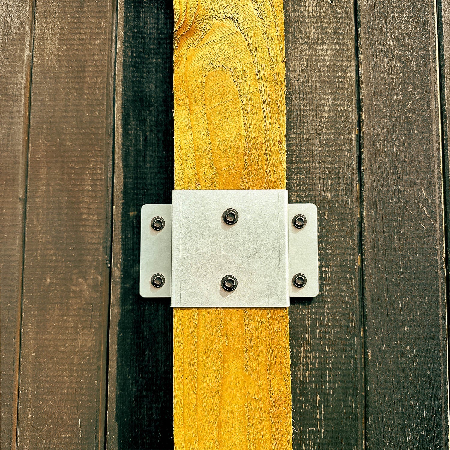 Fence Post to Wall Fixing Bracket for 5" / 125mm Wood