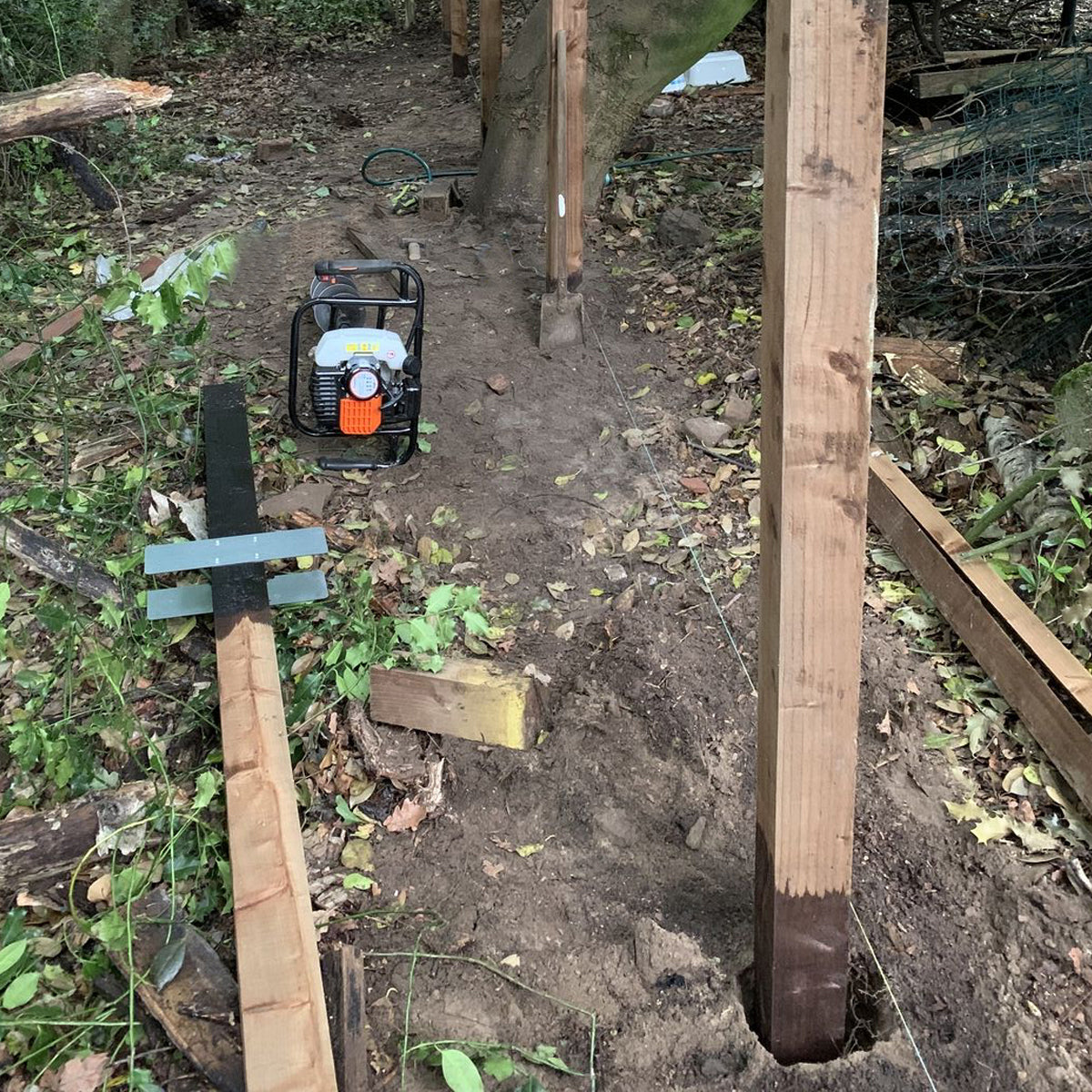 EcoFence Fence Post Anchor Brackets - Indoor Outdoors