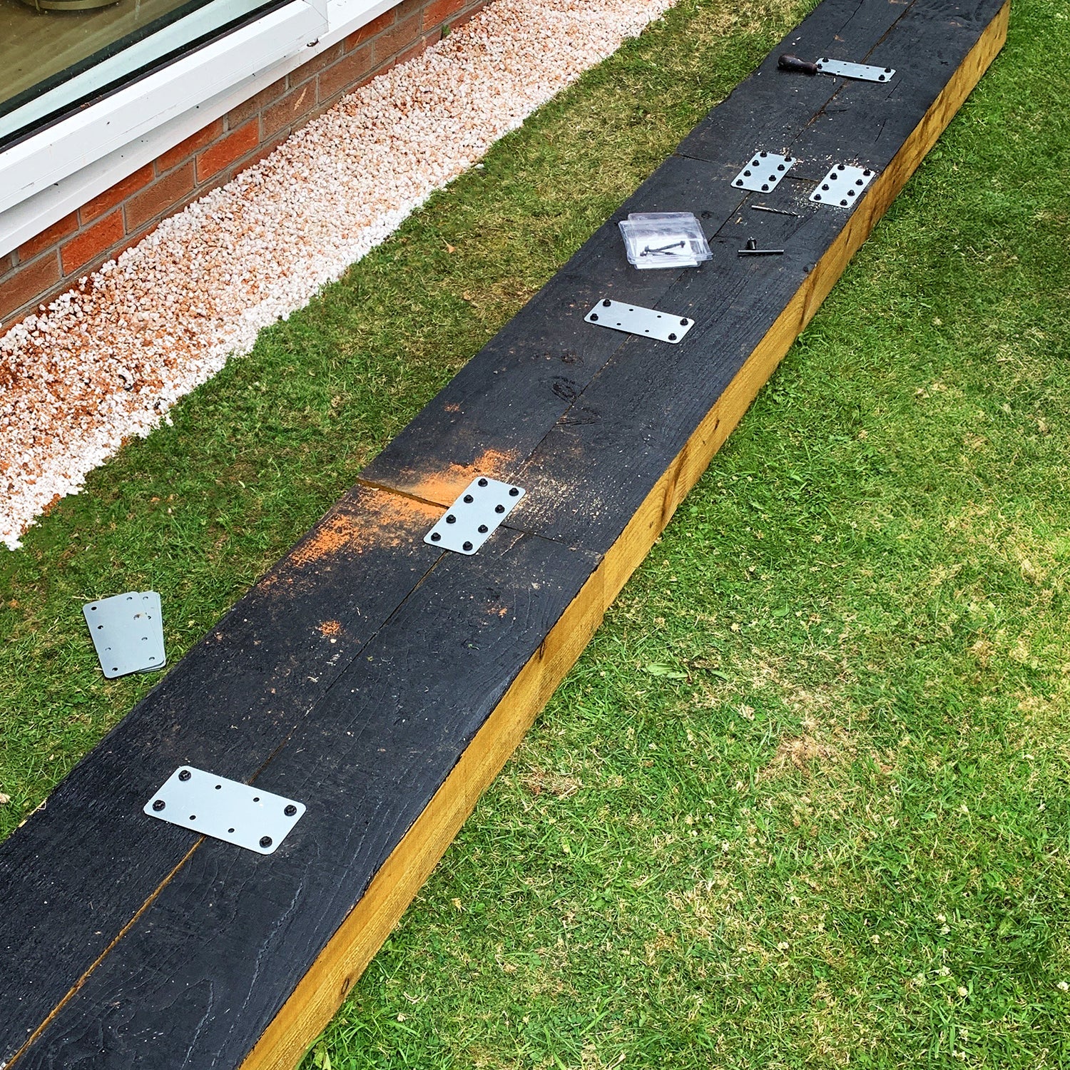 SleeperFit Standard-Size Single-Tier Internal Flat Plate Railway Sleeper Joining Bracket - Suitable for Planters, Raised Beds, Driveway & Path Edging - Indoor Outdoors
