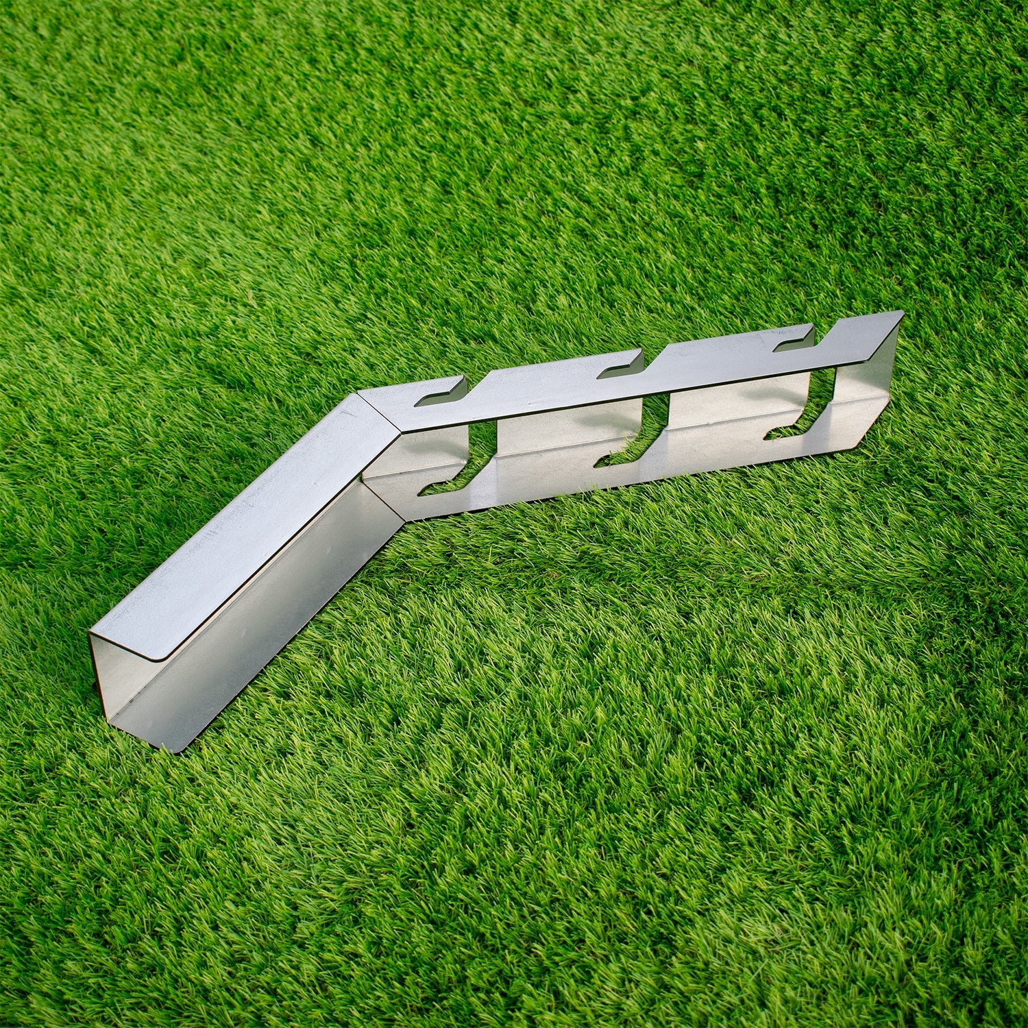 Universal Barbed Wire Installation Bracket