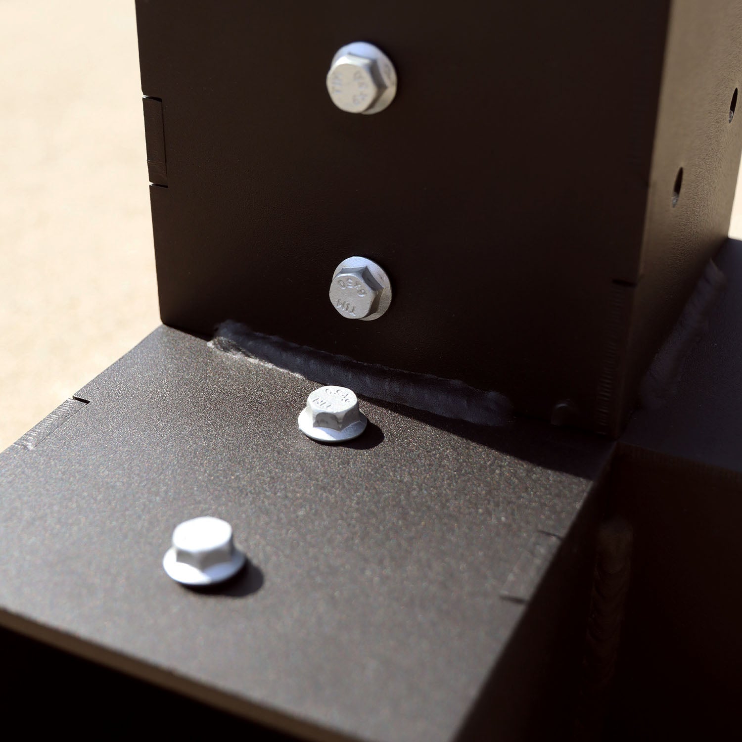 Heavy-Duty Welded Pergola Corner Bracket for 4" / 100mm Wood