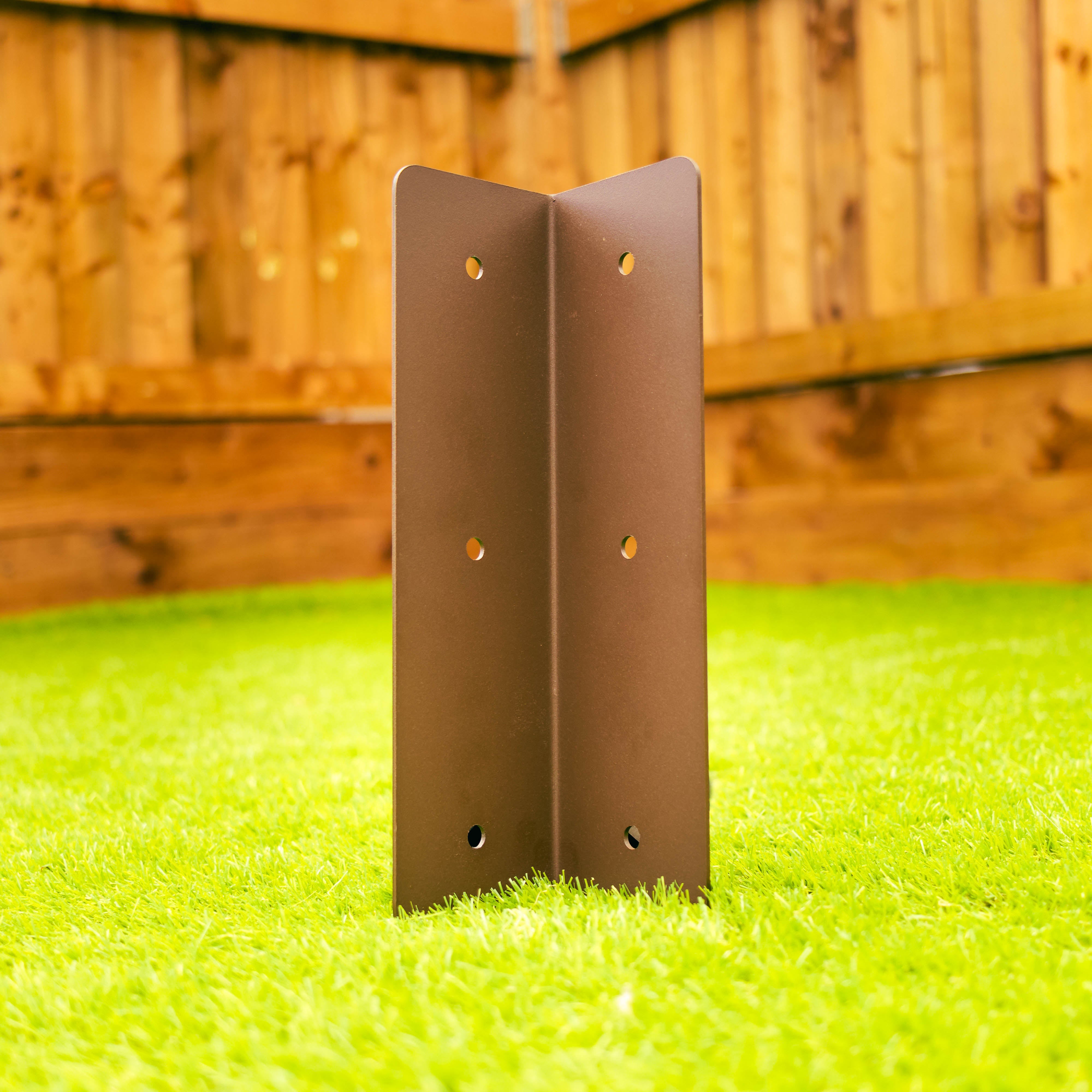 Large Internal & External Corner Railway Sleeper Bracket