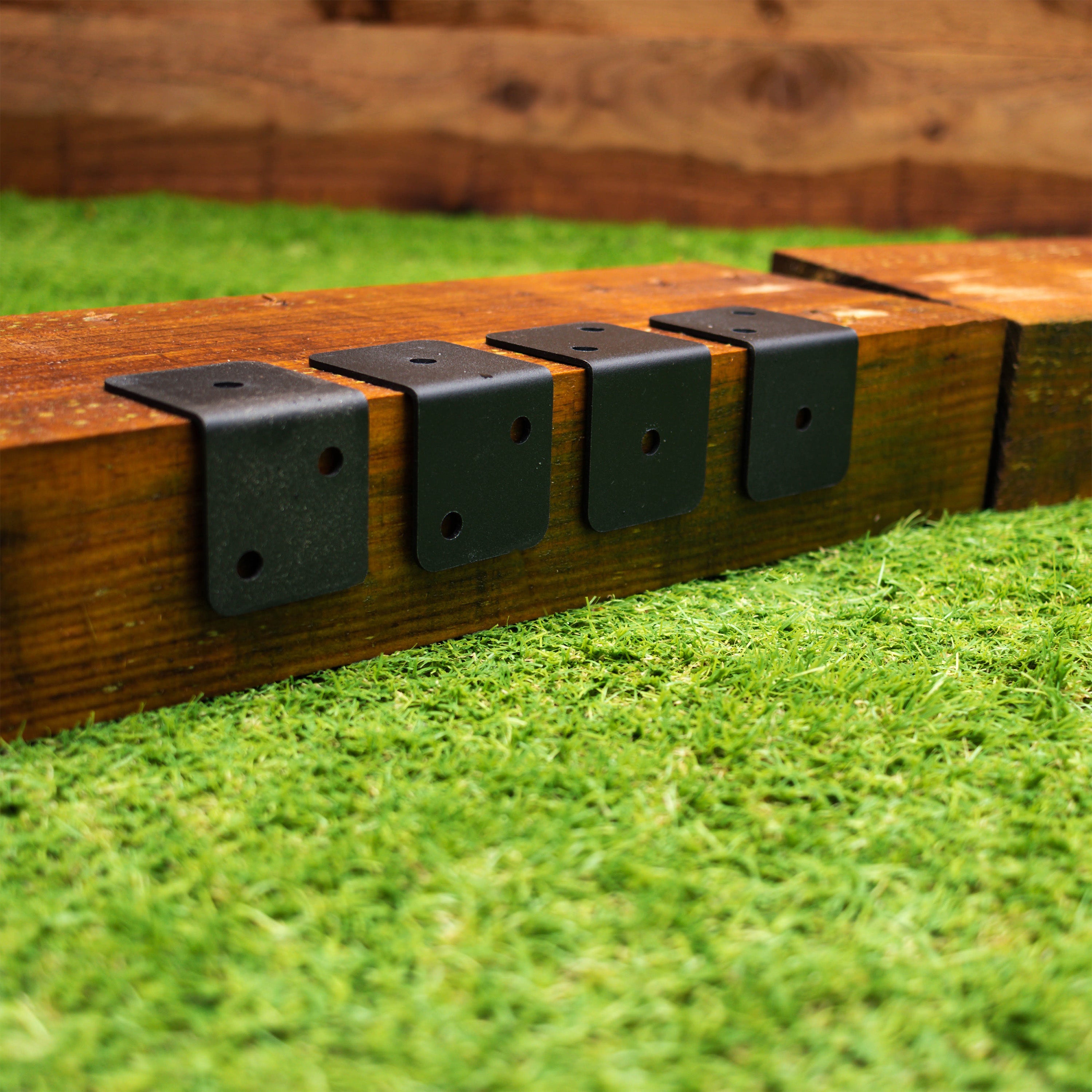 Domino-Style Corner L-Shape Brackets (Pack of 4)