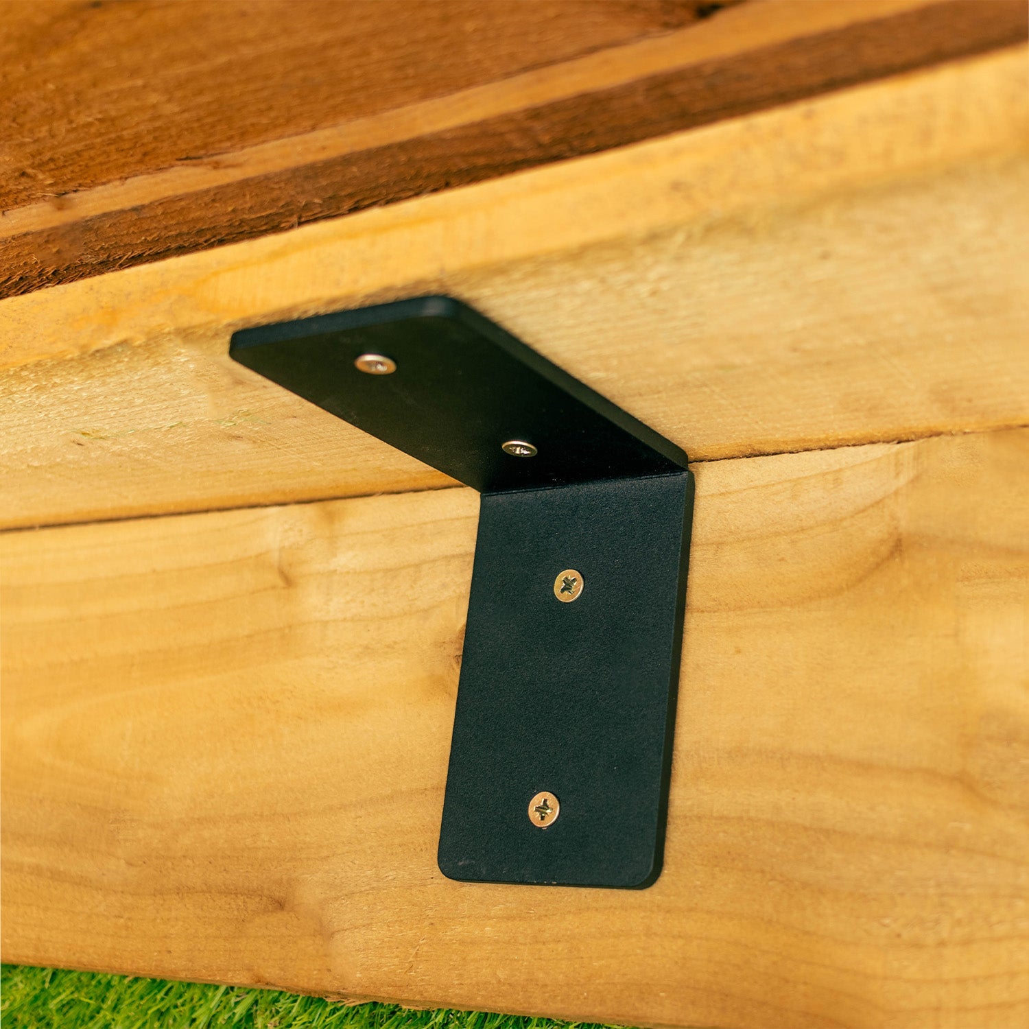 Ultra-Strong Large Corner Brackets (115mm x 115mm x 70mm)