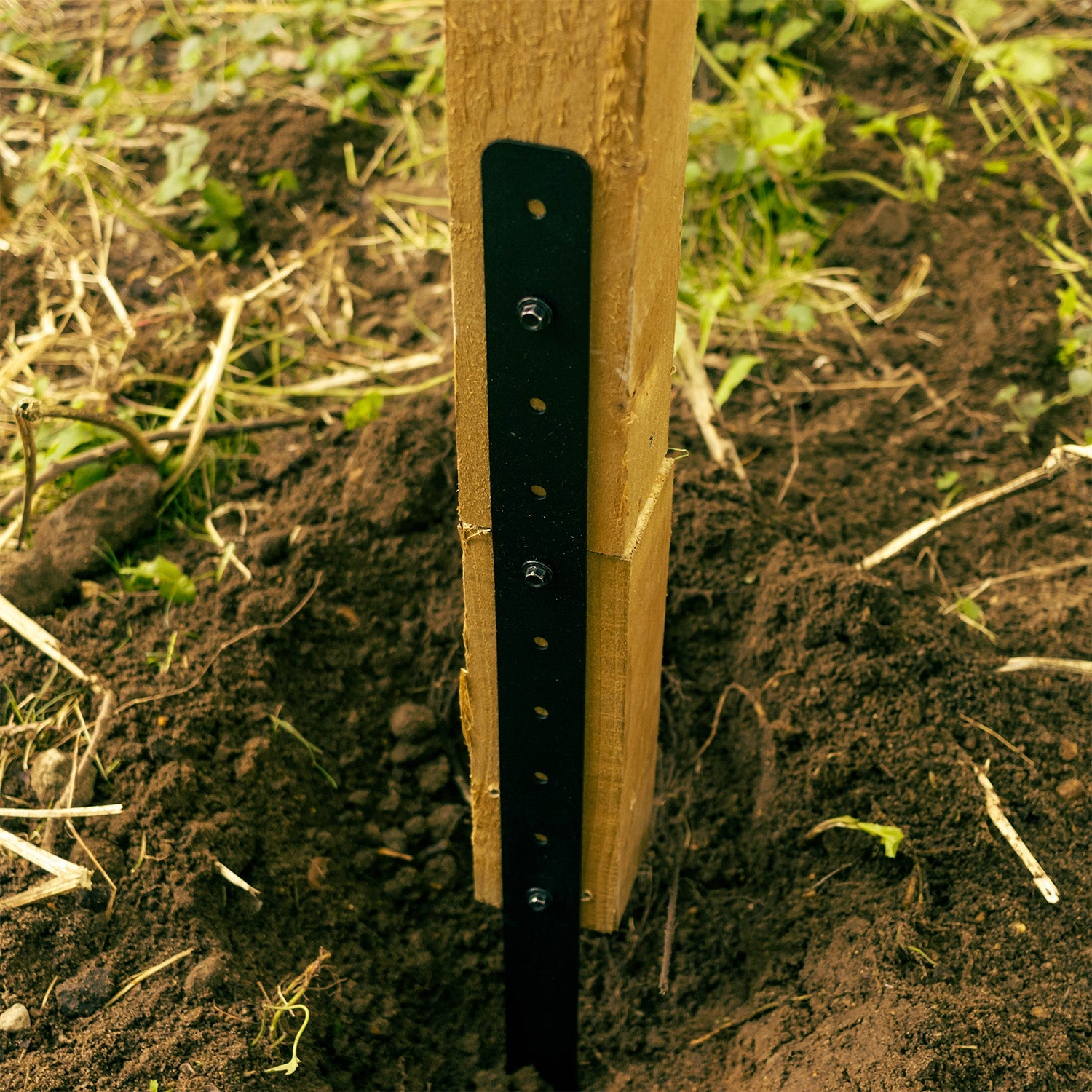 Universal Fence Post Repair Stake Brackets Pair