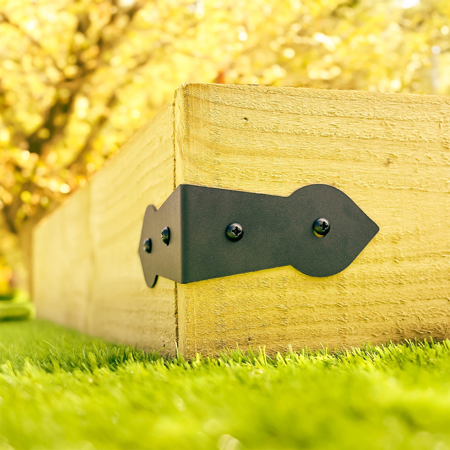 Arrow Head Decorative Corner Railway Sleeper Bracket (Pack of 4)